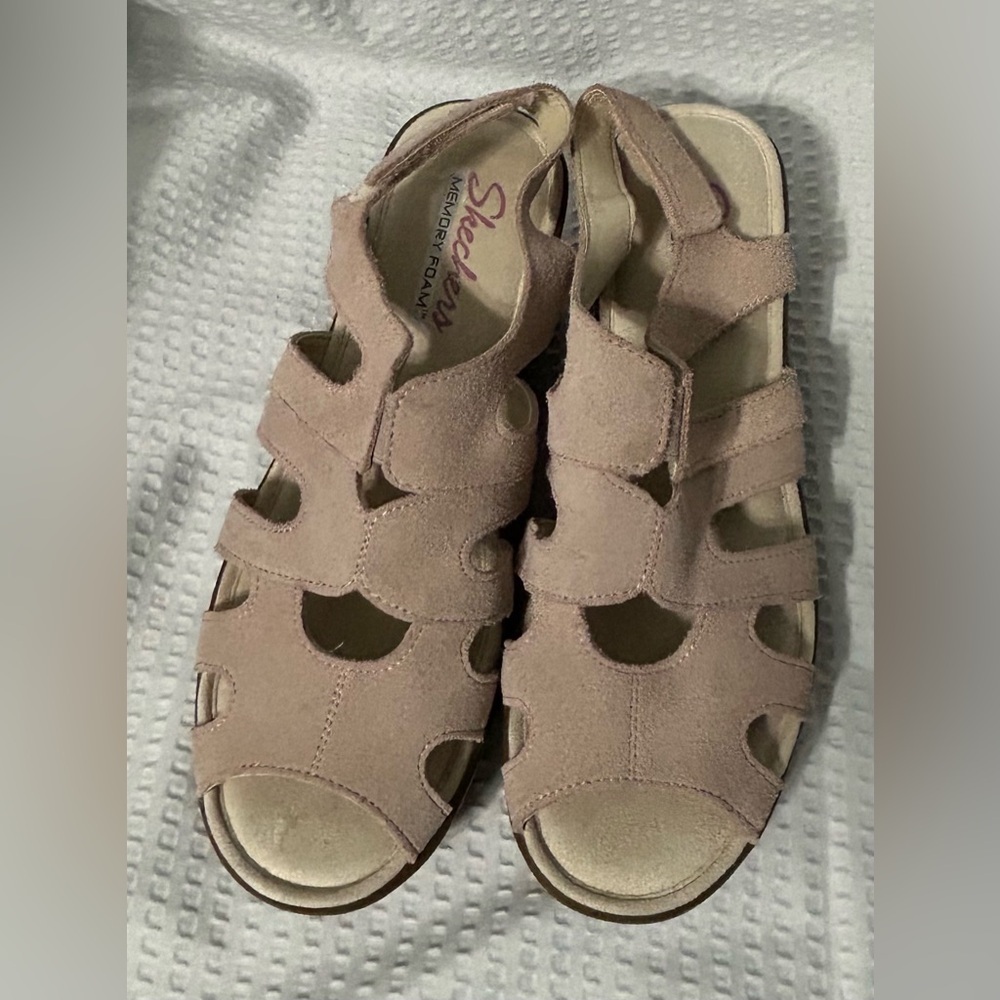 Skechers Pink Parallel Stylin Suede Leather Sandals Womens Size 8 NWOT